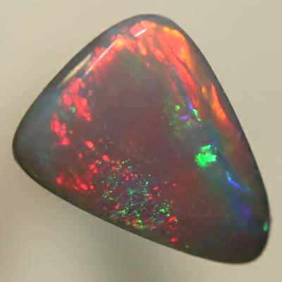 SOLID SEMI BLACK OPAL Great pendant stone, burning red and bright green turquoise